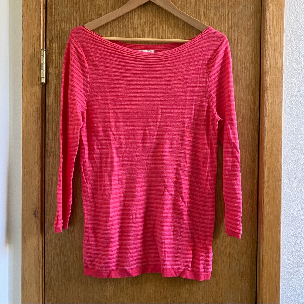 LOFT • Beautiful Lipstick Pink Subtle Stripe Top - Size M - Picture 1 of 14